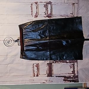 GAP BLaCK LeaTHeR SKiRT SiZe 2